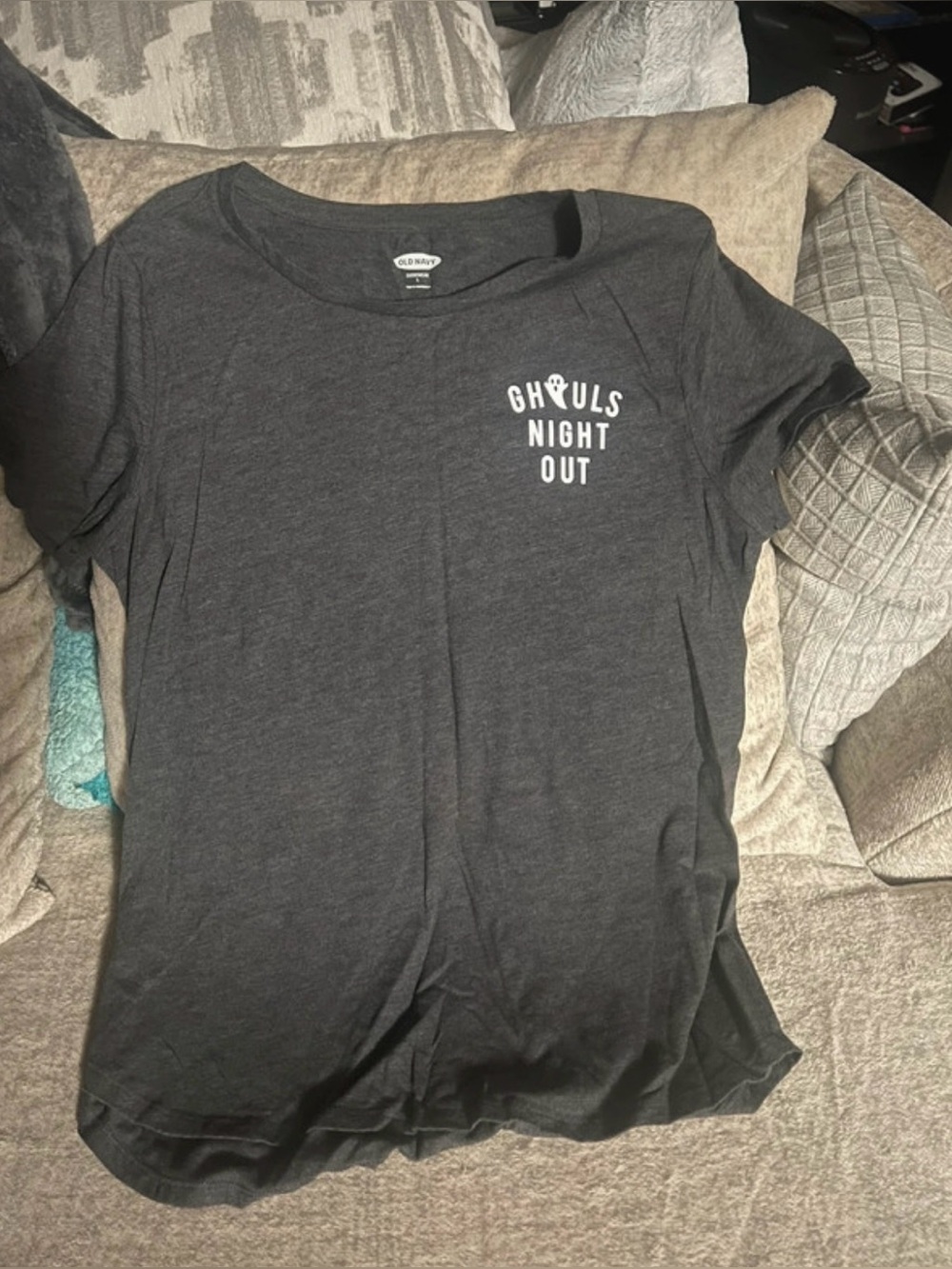 Old Navy Everywear Women's L Gray Ghost Graphic Crew Neck Short Sleeve T-Shirt
